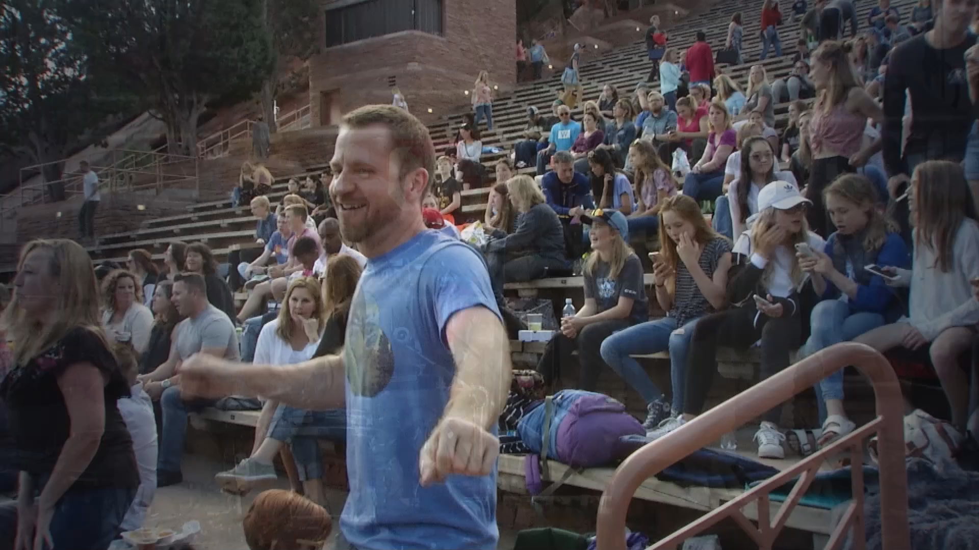 Thumbnail image for Red Rocks Premieres - Retrofette